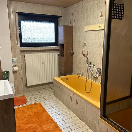 Ferien- Und Monteurwohnung Zum Waldblick Apartment