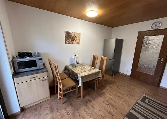 Ferien- Und Monteurwohnung Zum Waldblick Вальд-Михельбах